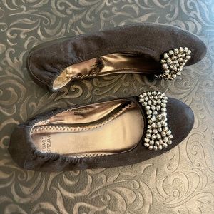 Gorgeous Stuart Weitzman embellished flats!